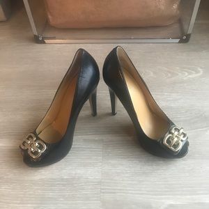 Nine West Black Leather Peep Toe Pumps Gold Accent